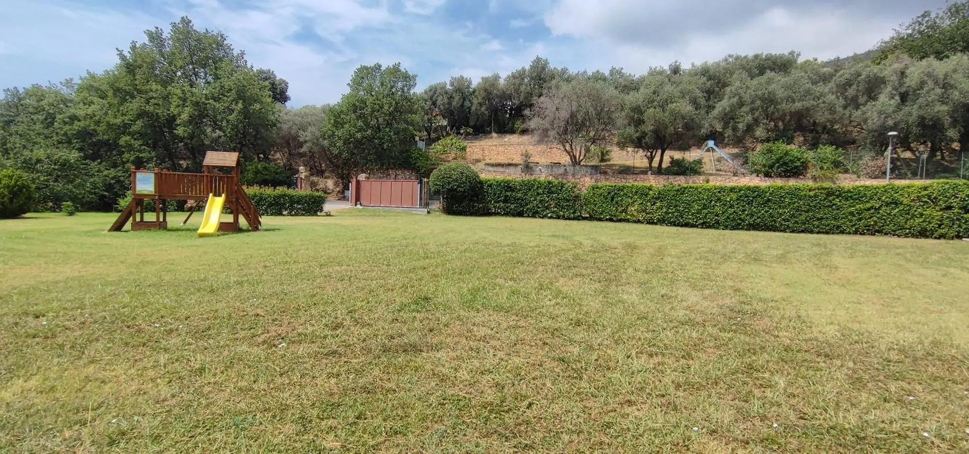 Agriturismo Peterpan Pietra Ligure Lantgård