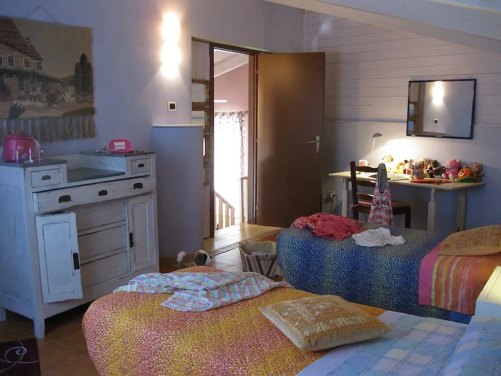Agriturismo Peterpan Pietra Ligure Lantgård
