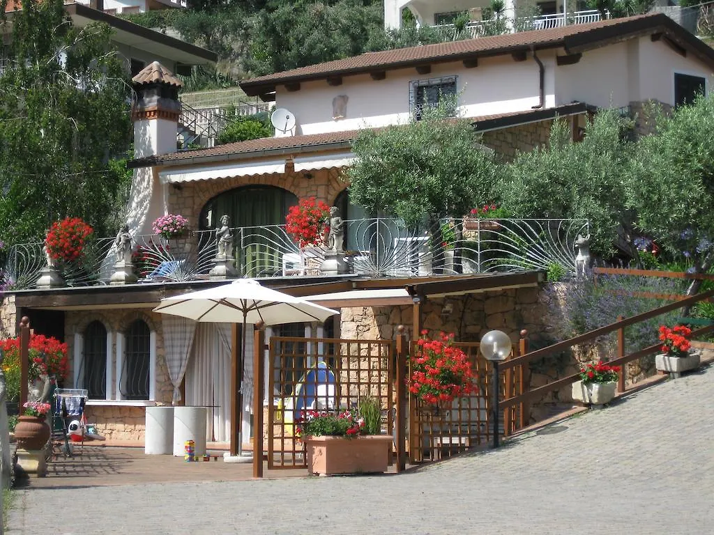 Agriturismo Peterpan Pietra Ligure 0*,